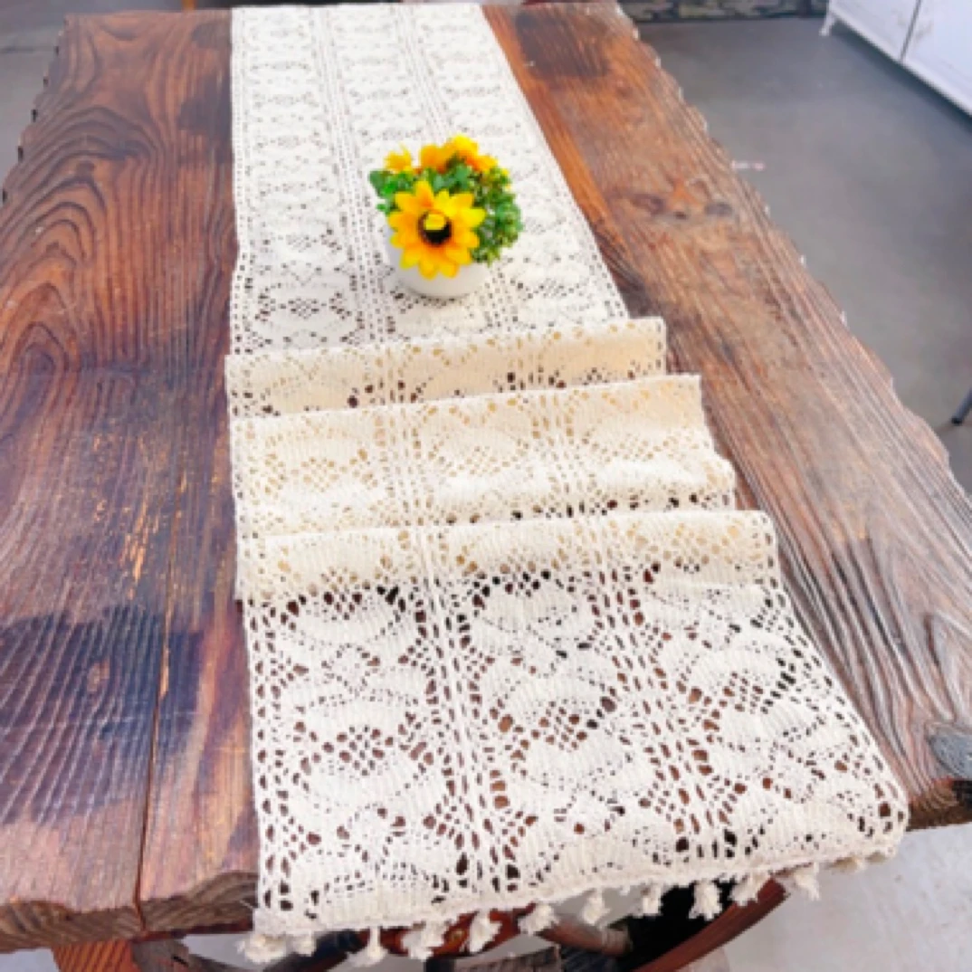 (30*200)元宝蝴蝶花米色棉线钩花流苏桌旗