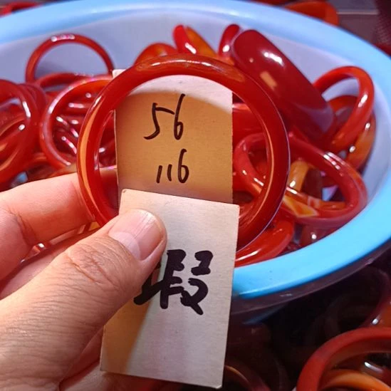 玛瑙/玉髓未镶嵌手镯