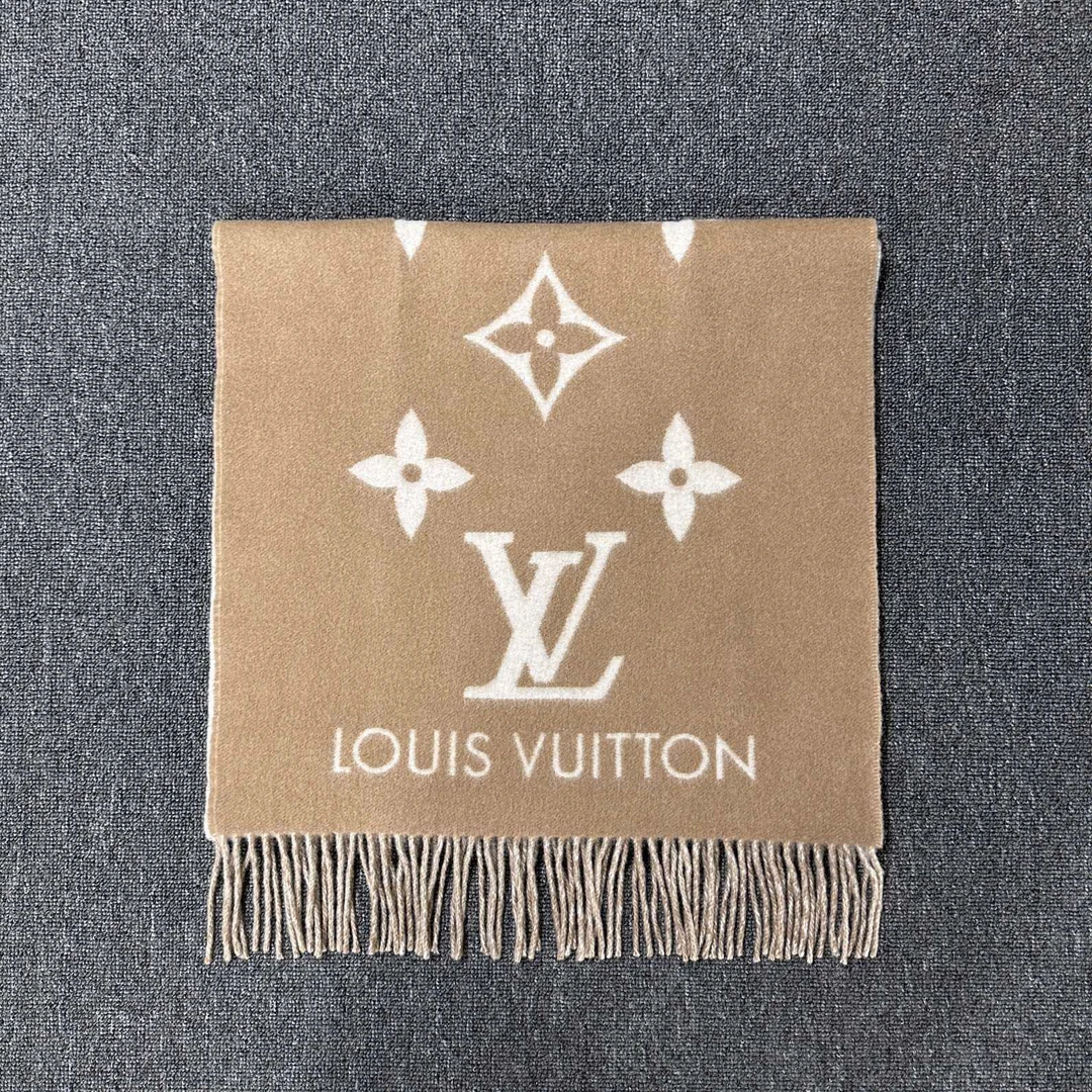 99新 LouisVuitton/路易威登 奶茶色双面羊绒围巾 /170*45/37015