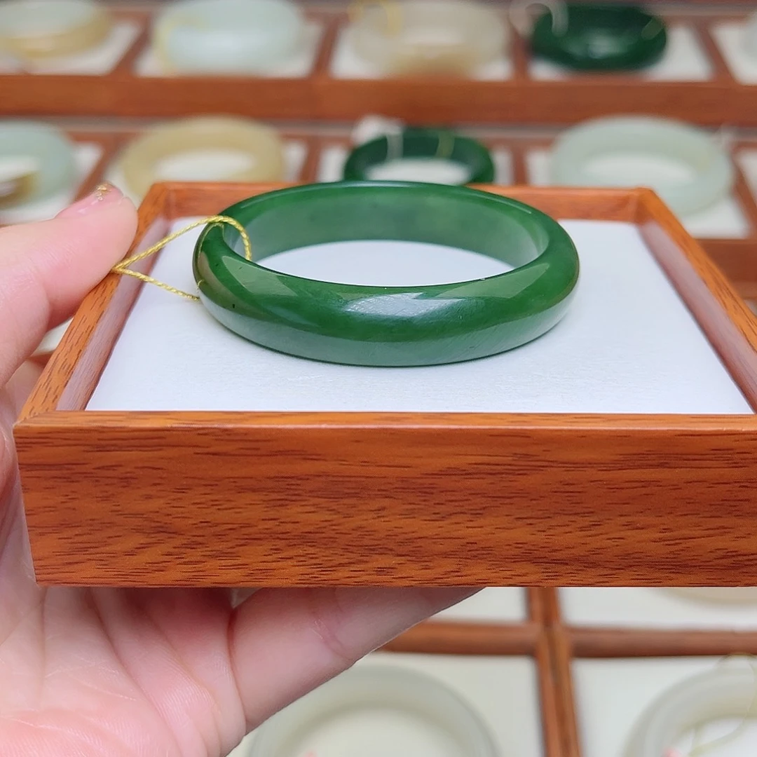 和田玉手镯未镶嵌50:6