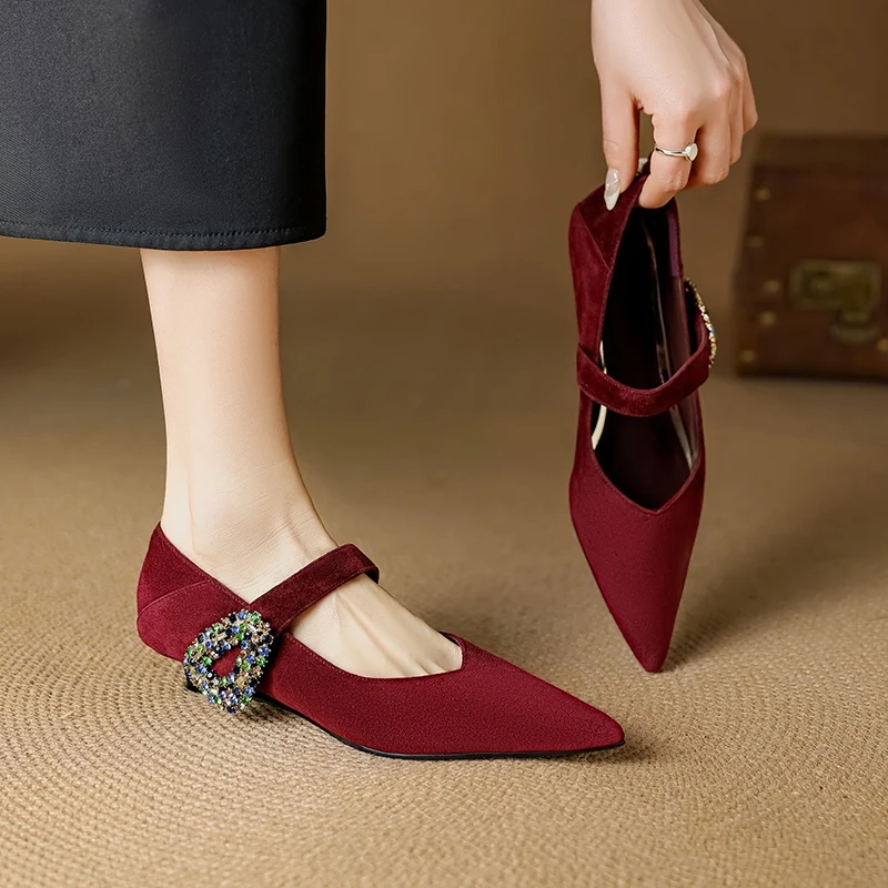 2025新款设计感小众酒红色坡跟小羊皮单鞋女浅口气质尖头玛丽珍鞋