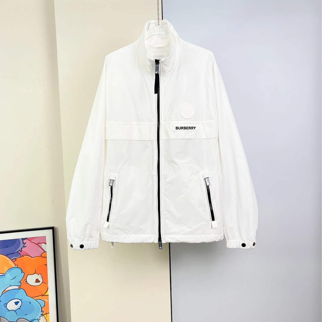 99新 BURBERRY/博柏利 外套/S码/Xspa4877