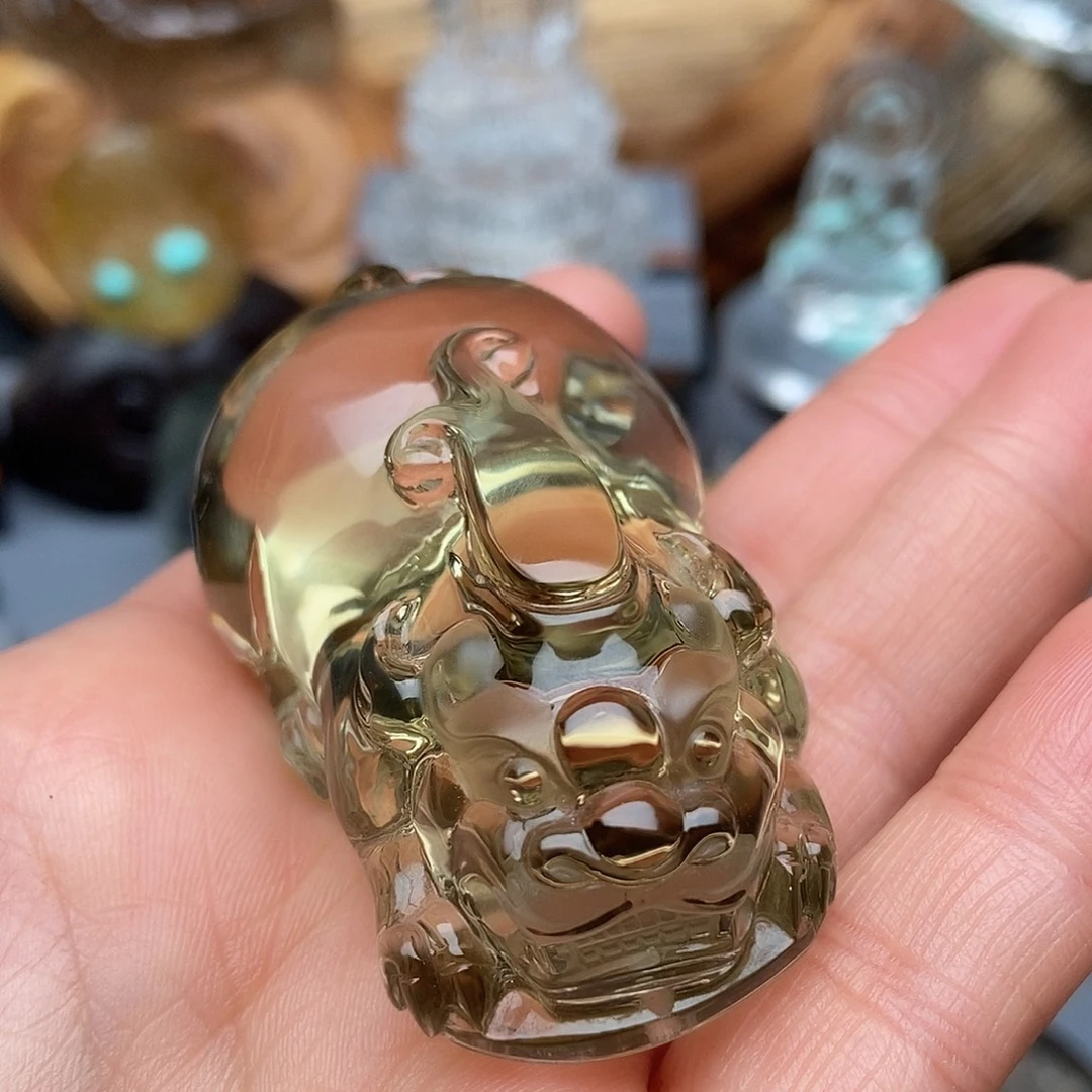 水晶未镶嵌颈饰摆件