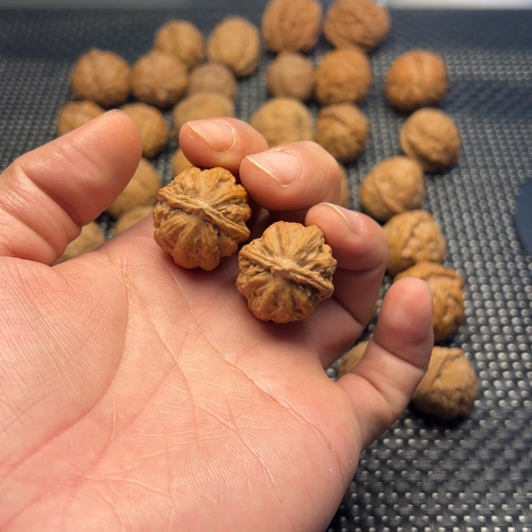 文玩核桃把件小八棱