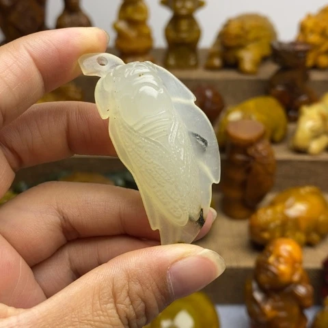 蛇纹石玉未镶嵌颈饰16