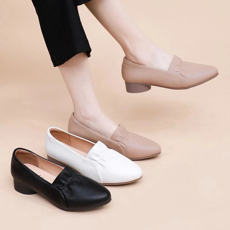 C28轻便浅口百搭单鞋秋季低跟尖头纯色极简风豆豆鞋粗跟