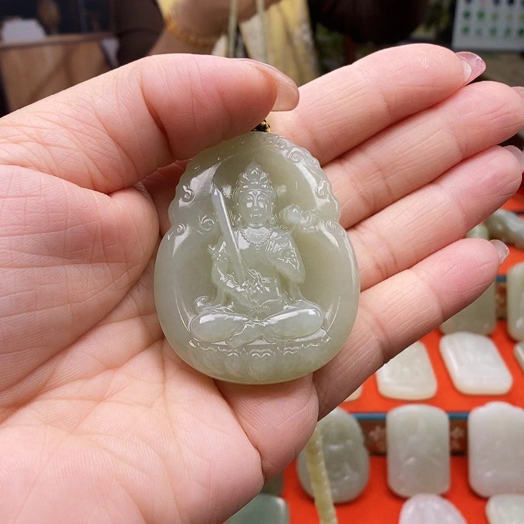 颈饰未镶嵌和田玉（糖玉）影**全