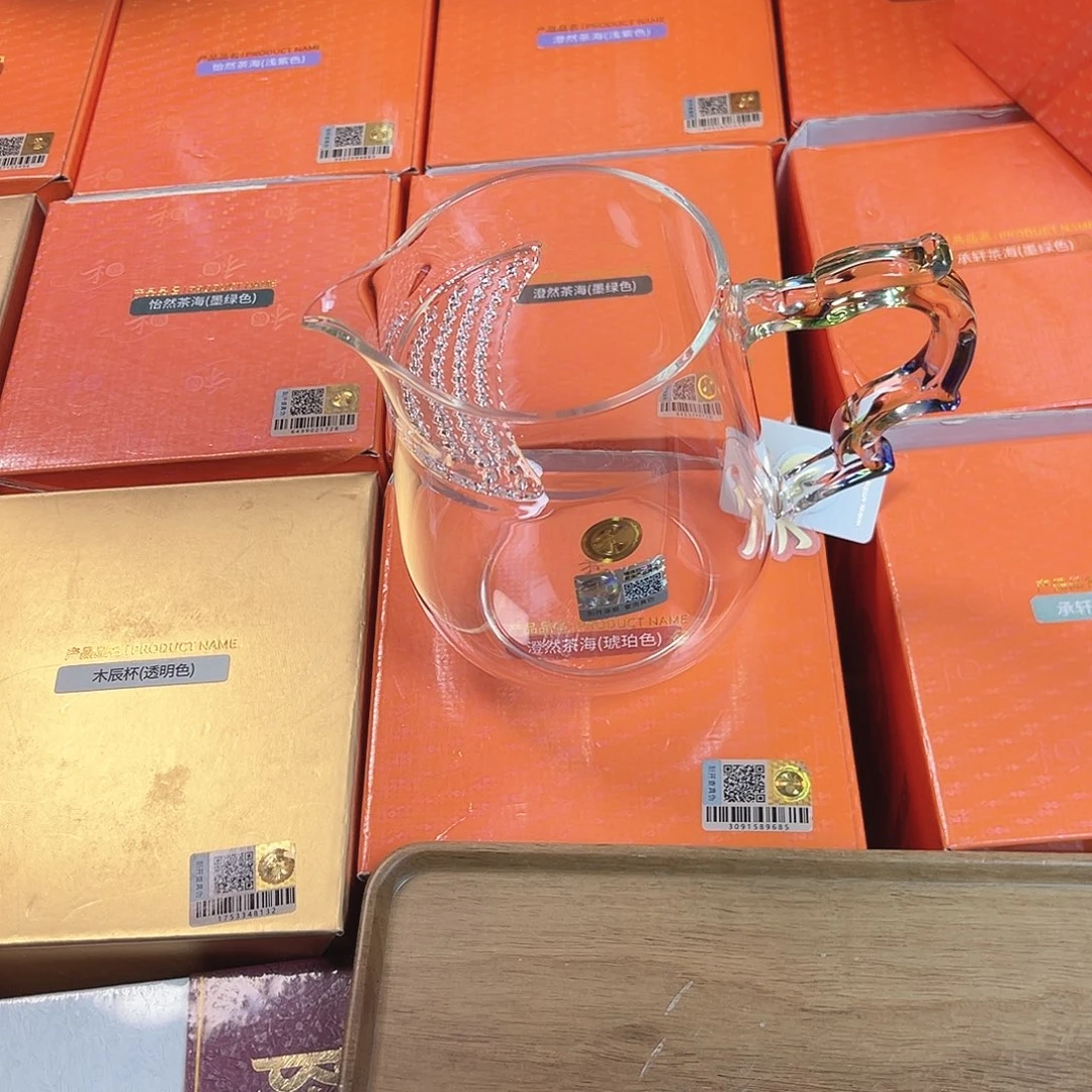 亚***空琉璃手工艺品23334433344444