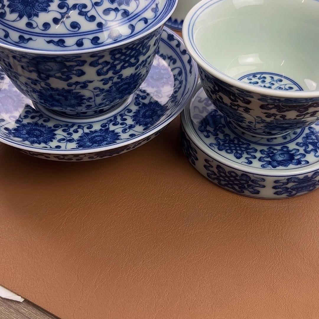 ?*关青花高竹缠枝莲三才盖碗加个主人杯加个柱形杯垫