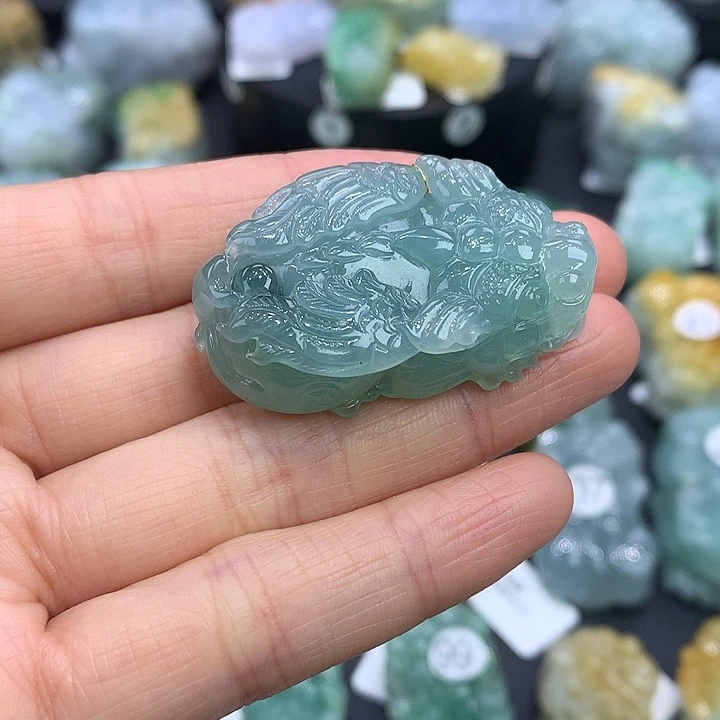 翡翠未镶嵌颈饰天然缅甸A货翡翠貔貅吊坠