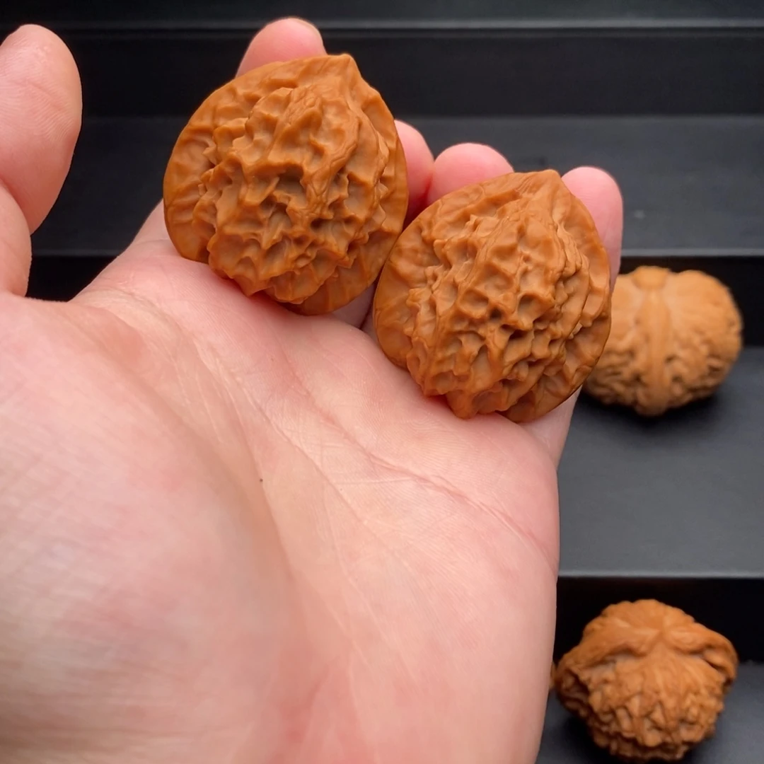 文玩核桃把件龙鳞36