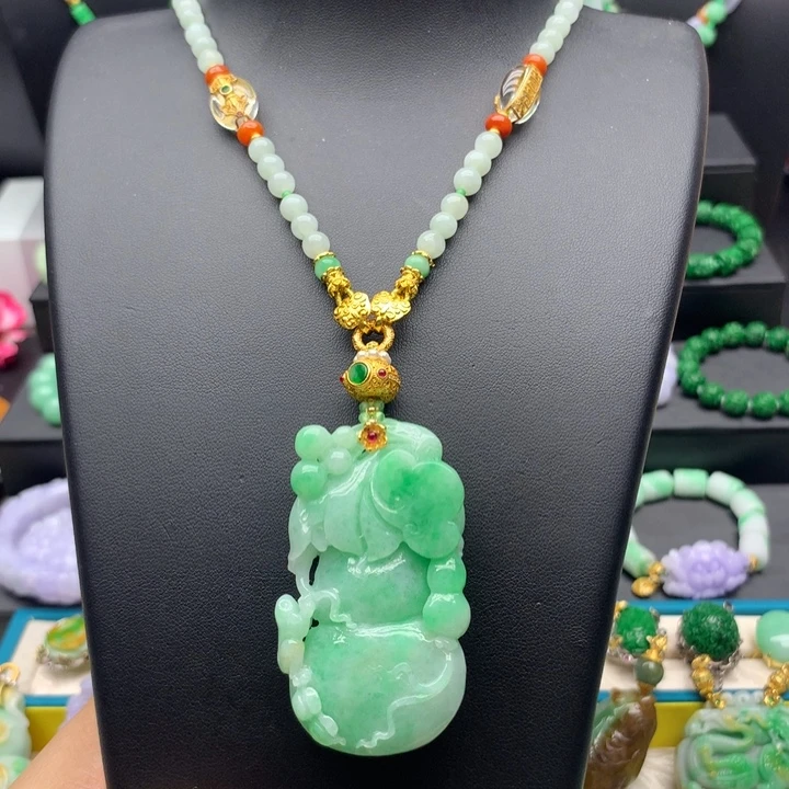 翡翠未镶嵌颈饰翡翠葫芦