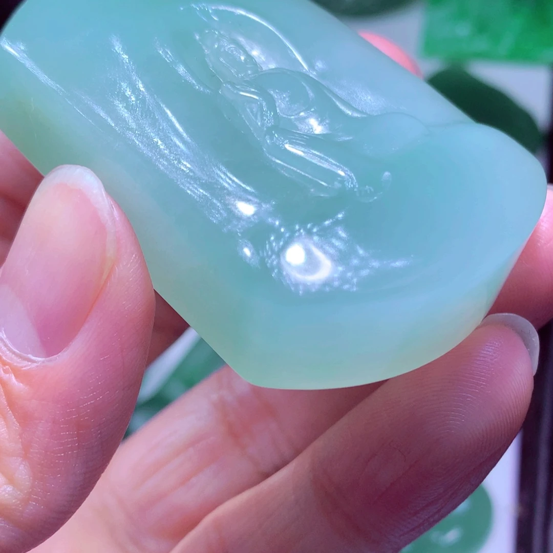 斜****定制翡翠未镶嵌天然翡翠A货毛货挂件