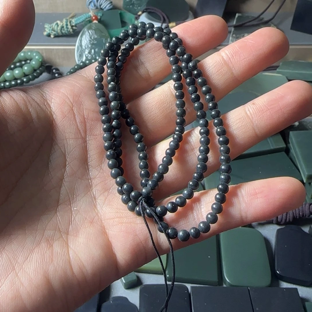 和田玉（墨玉）手链未镶嵌