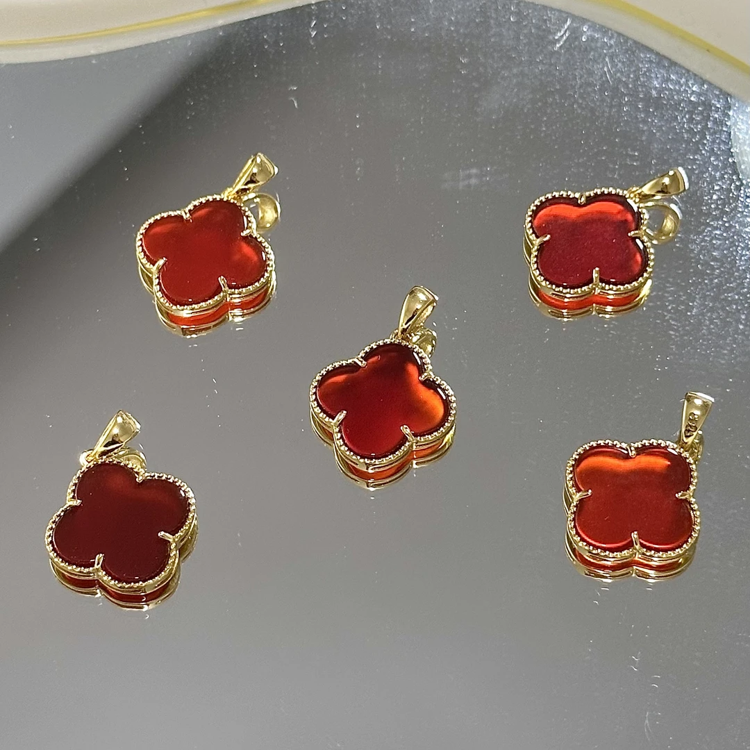 天然红玛瑙四叶草925银底托吊坠