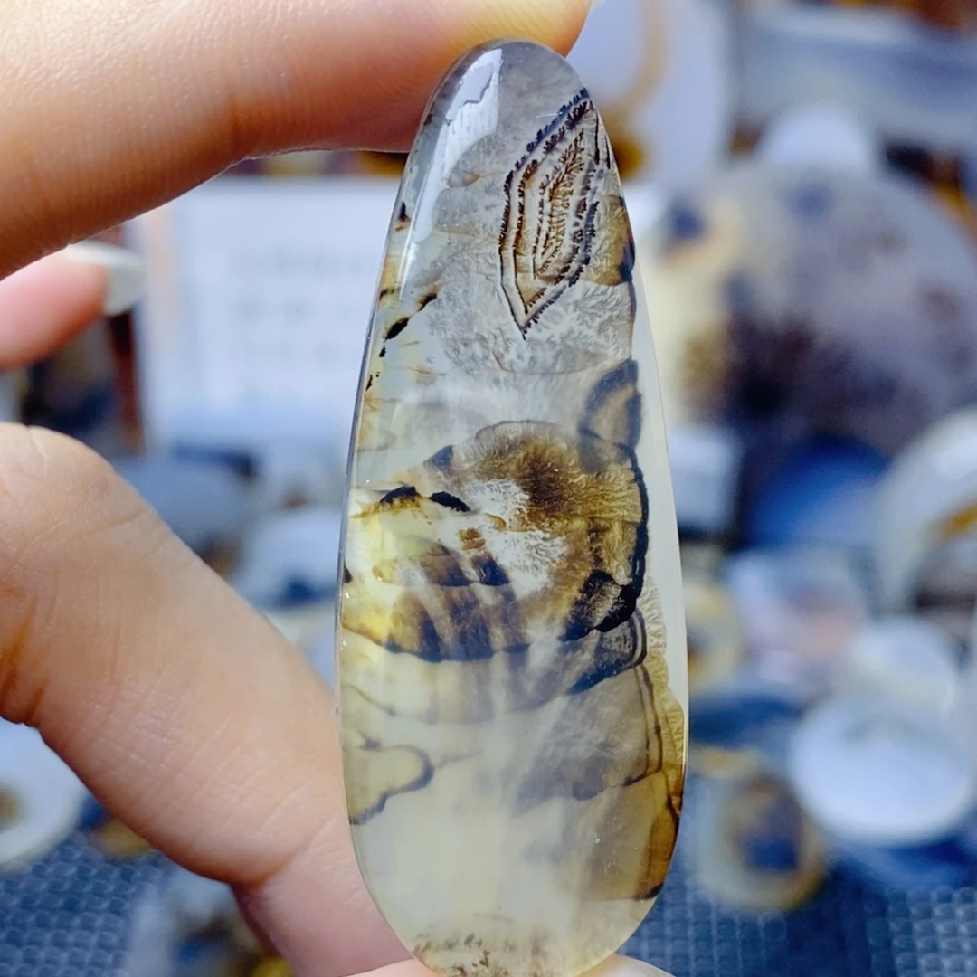 玛瑙/玉髓未镶嵌珠宝奇石