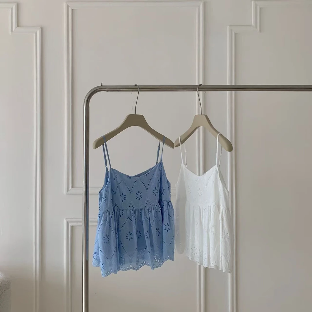 韩系小众穿搭镂空钩花吊带背心女2025夏减龄娃娃衫度假风无袖上衣