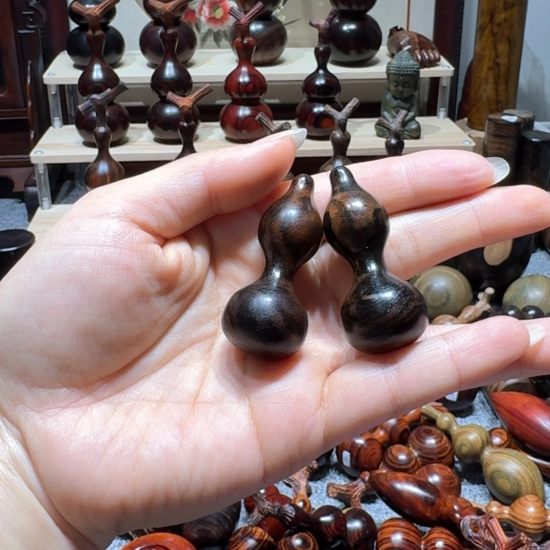 木随*，黑柿木绕指柔葫芦