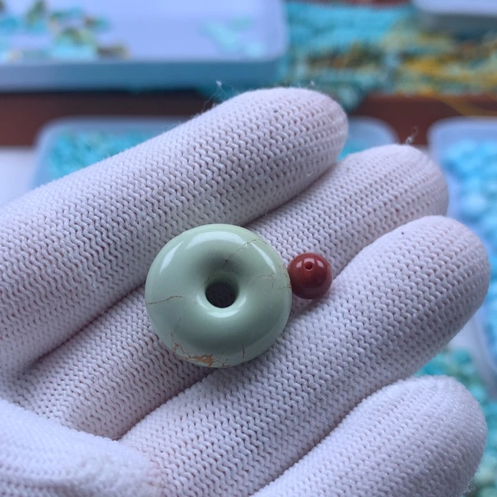 南红玛瑙未镶嵌珠宝奇石