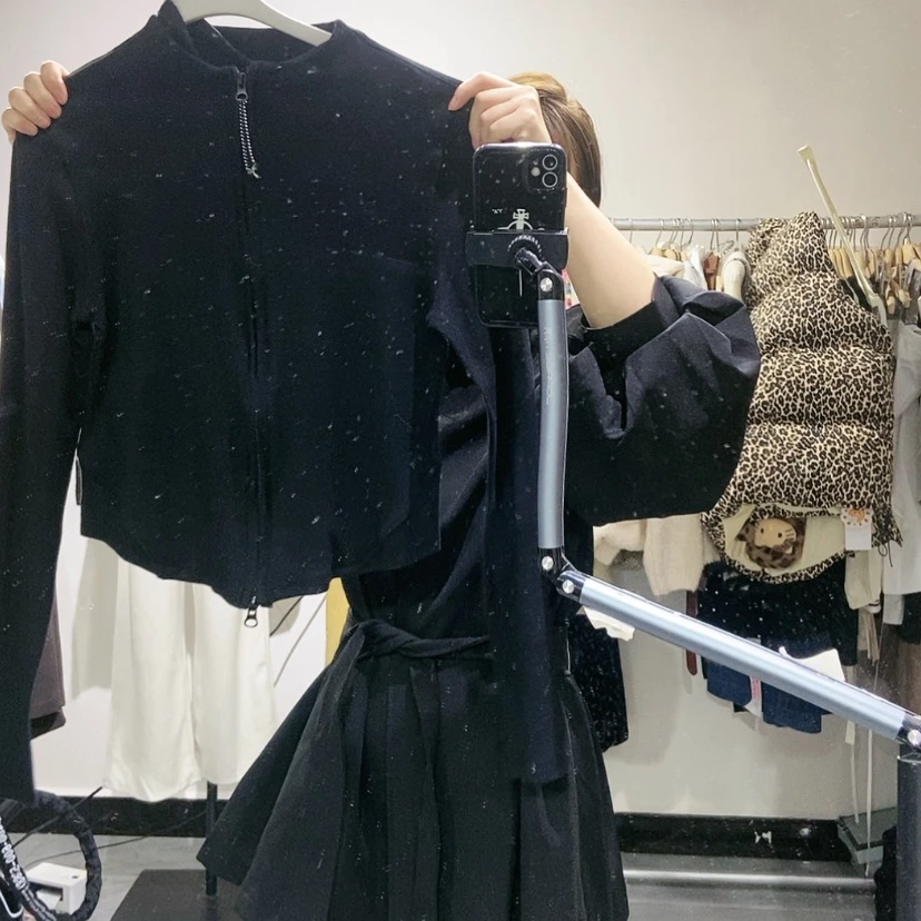 【闪购商品】黑色开衫