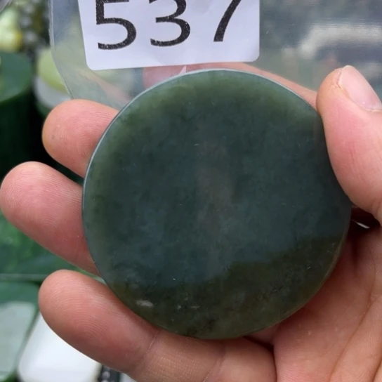 和田玉未镶嵌珠宝半成品