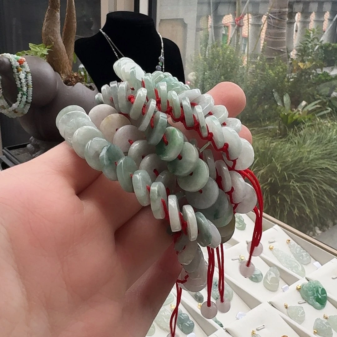 心***心翡翠未镶嵌颈饰10条价格