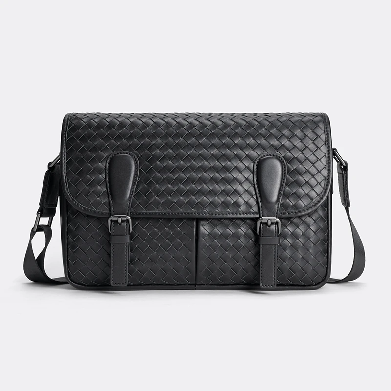 男士胸包新款编织欧美风通勤风包盖纹路真皮男款黑色休闲单肩包