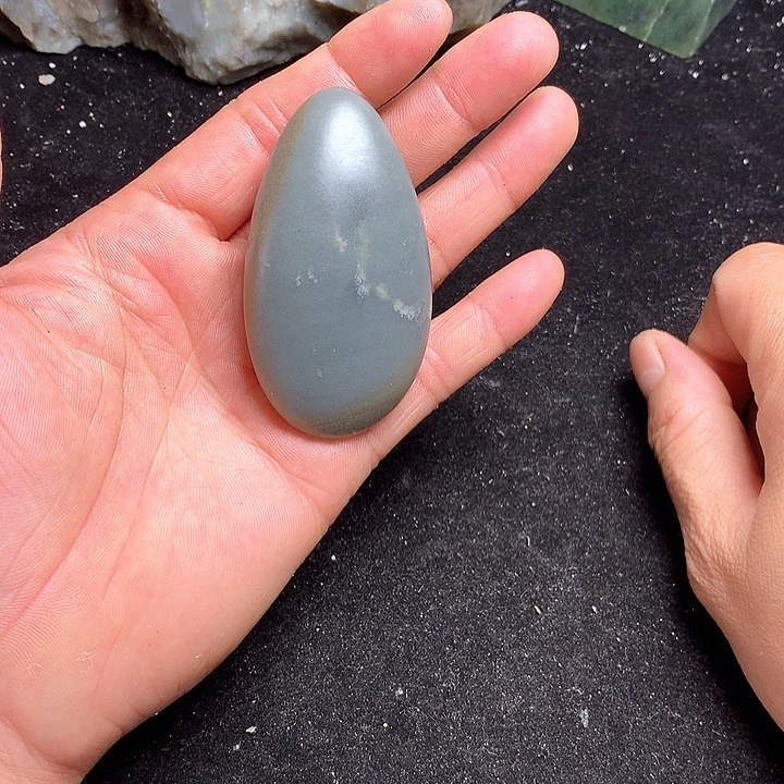 和田玉（糖玉）未镶嵌珠宝奇石