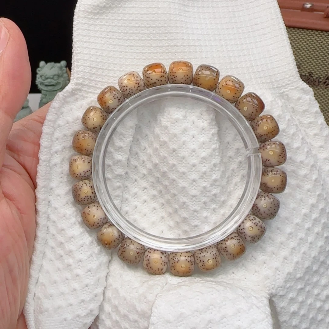 星月菩提手串?****呐果冻大眼睛火烧云10*9