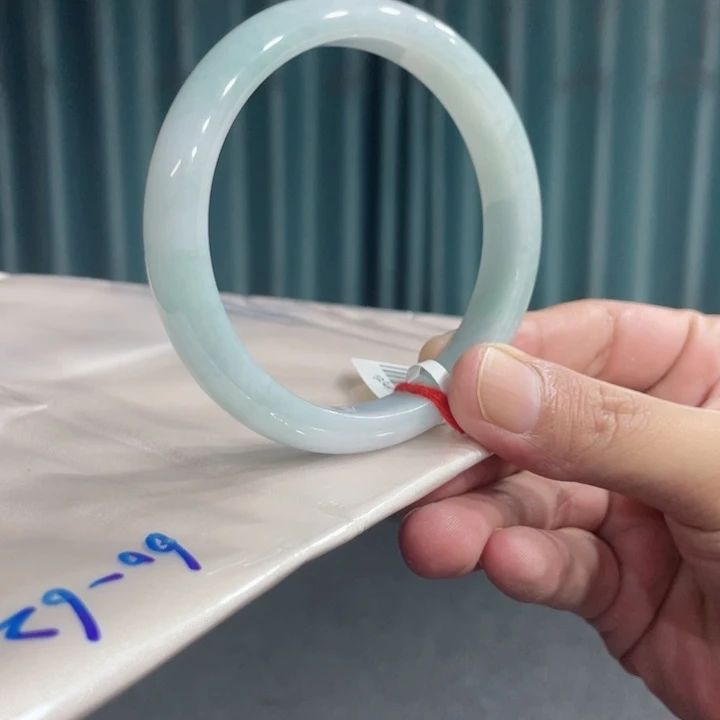 未镶嵌手镯翡翠翡翠手镯