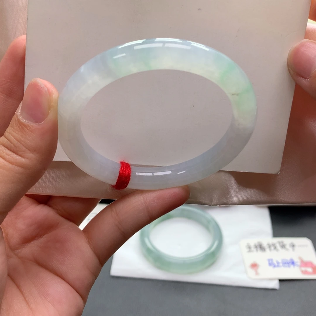 翡翠未镶嵌手镯61号50圆条冰翠