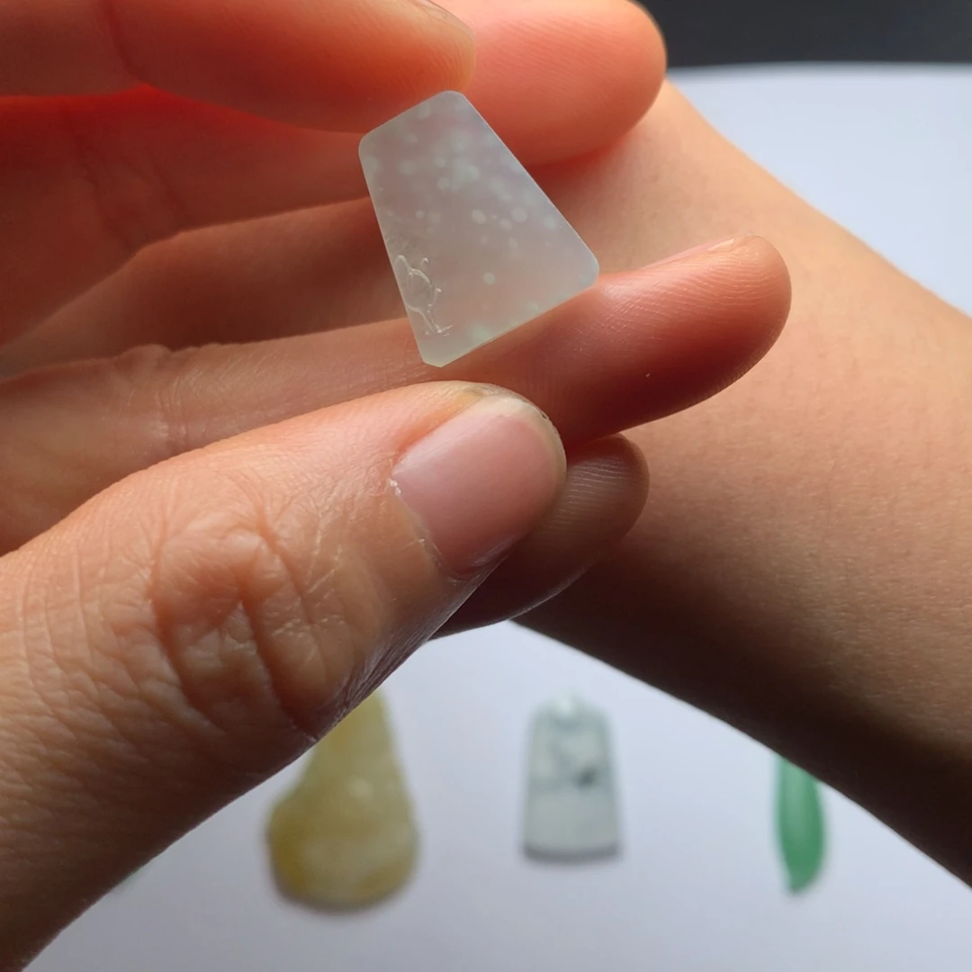 定制翡翠未镶嵌缅甸翡翠A货无事牌