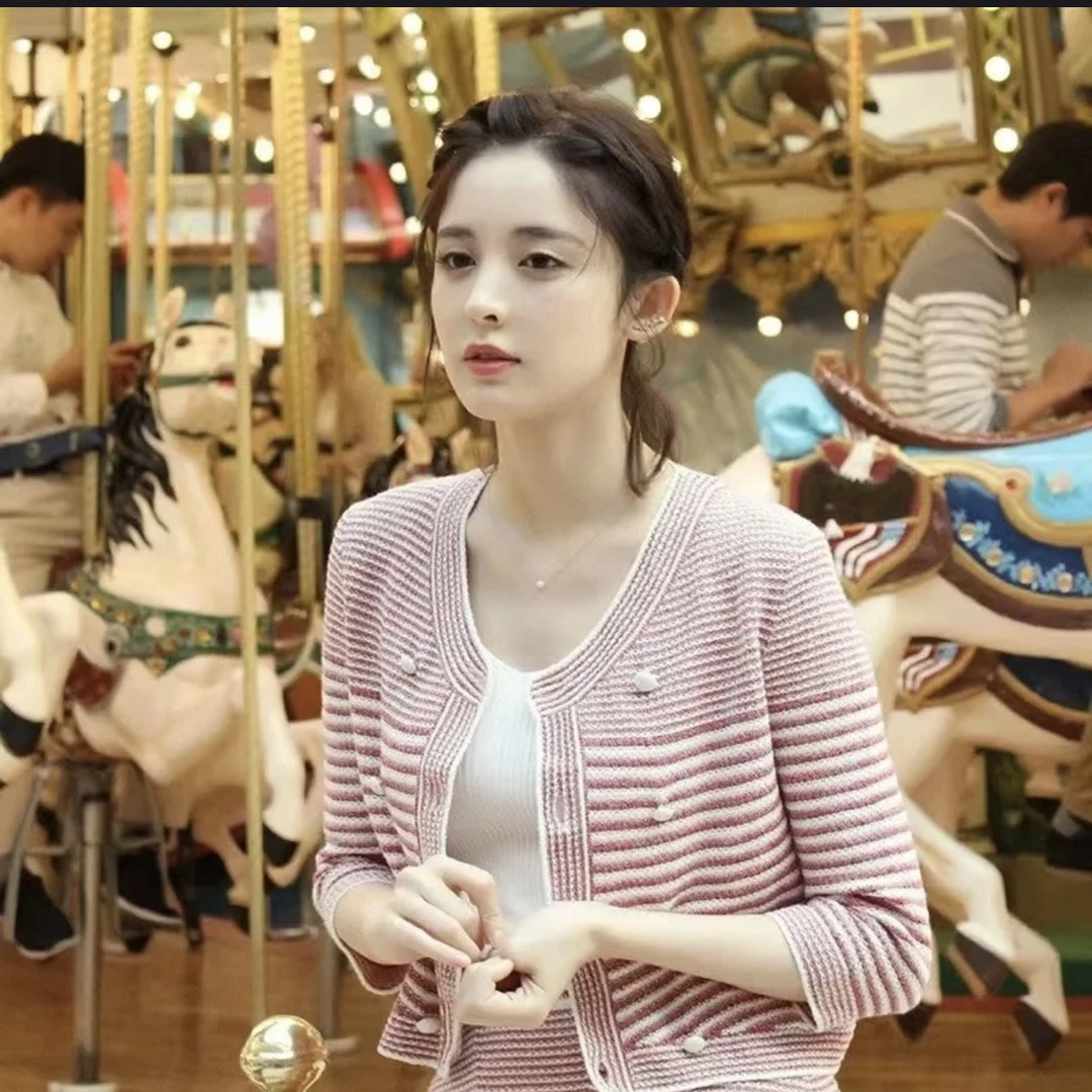 99新 Chanel/香奈儿 A101829/红白条纹双排扣针织开衫/36码