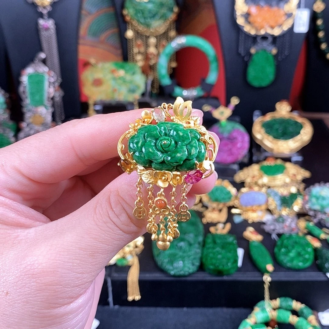 翡翠未镶嵌项链戒指