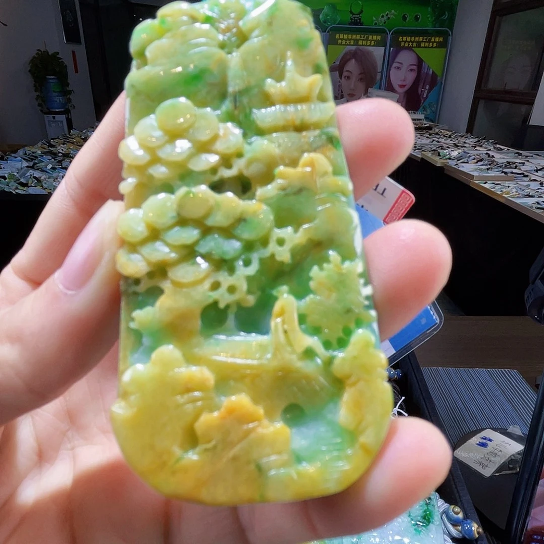 颈饰未镶嵌翡翠一