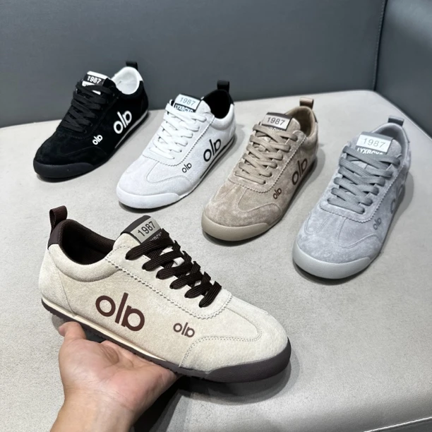 2025秋季磨砂皮面设计轻便舒适橡胶薄底百搭系带低帮男士板鞋