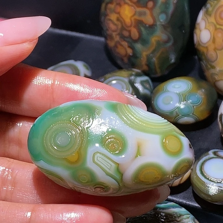 玛瑙/玉髓未镶嵌珠宝奇石3