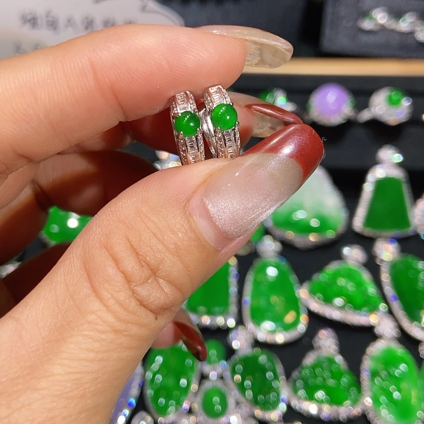 【闪购商品】翡翠耳饰未镶嵌天然翡翠