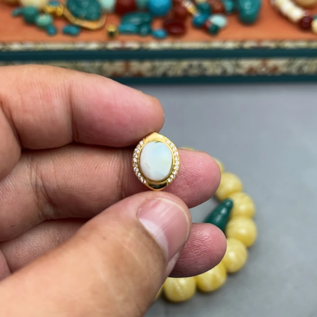 未镶嵌琥珀珠宝奇石41