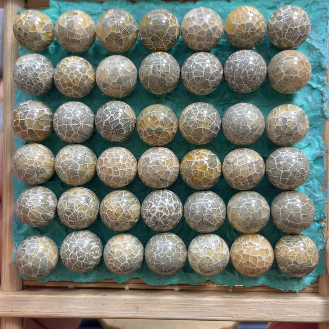 硅化玉未镶嵌颈饰绿料万花20米1个