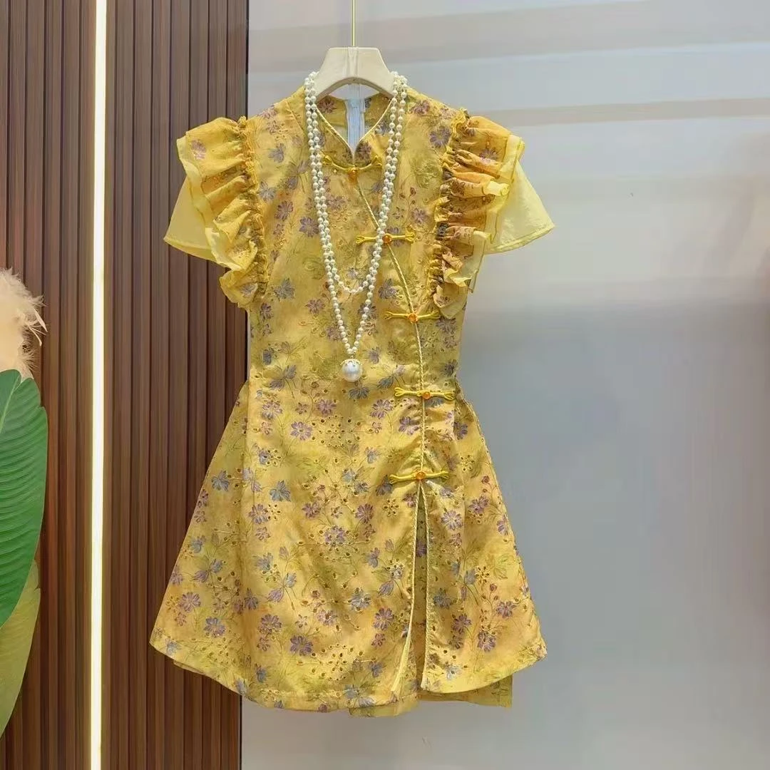 2025时尚新中式木耳边蕾丝镂空碎花斜襟盘扣上衣松紧腰短款套装