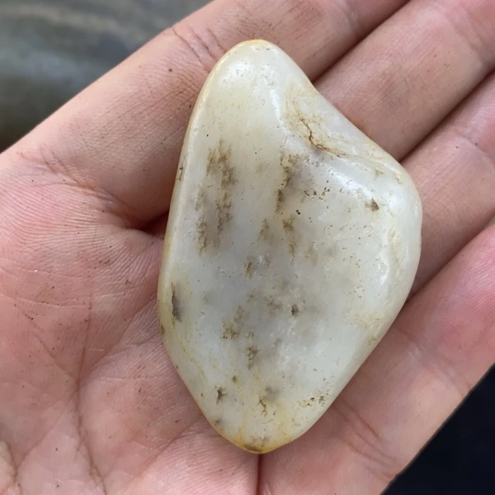 未镶嵌和田玉（糖玉）挂件