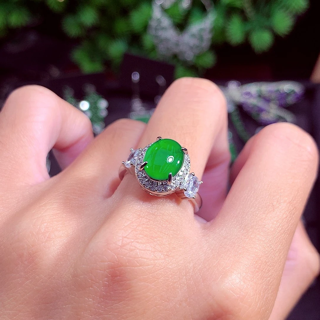 颈饰未镶嵌翡翠天然