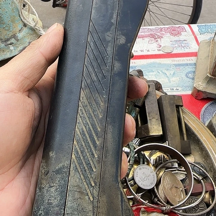 铜铁合金类废旧铜铁杂件