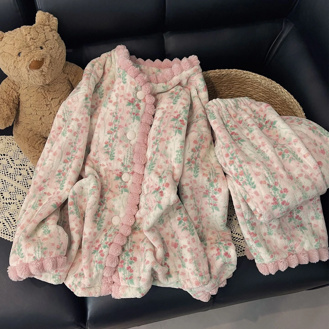 睡衣女款冬季2025新款复古花朵珊瑚绒加绒加厚法兰绒秋冬款家居服