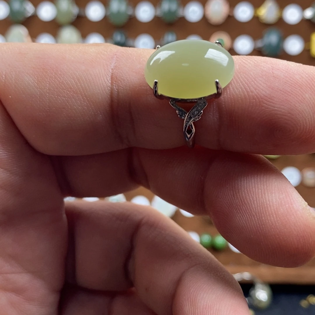 和田玉（青白玉）戒指合金