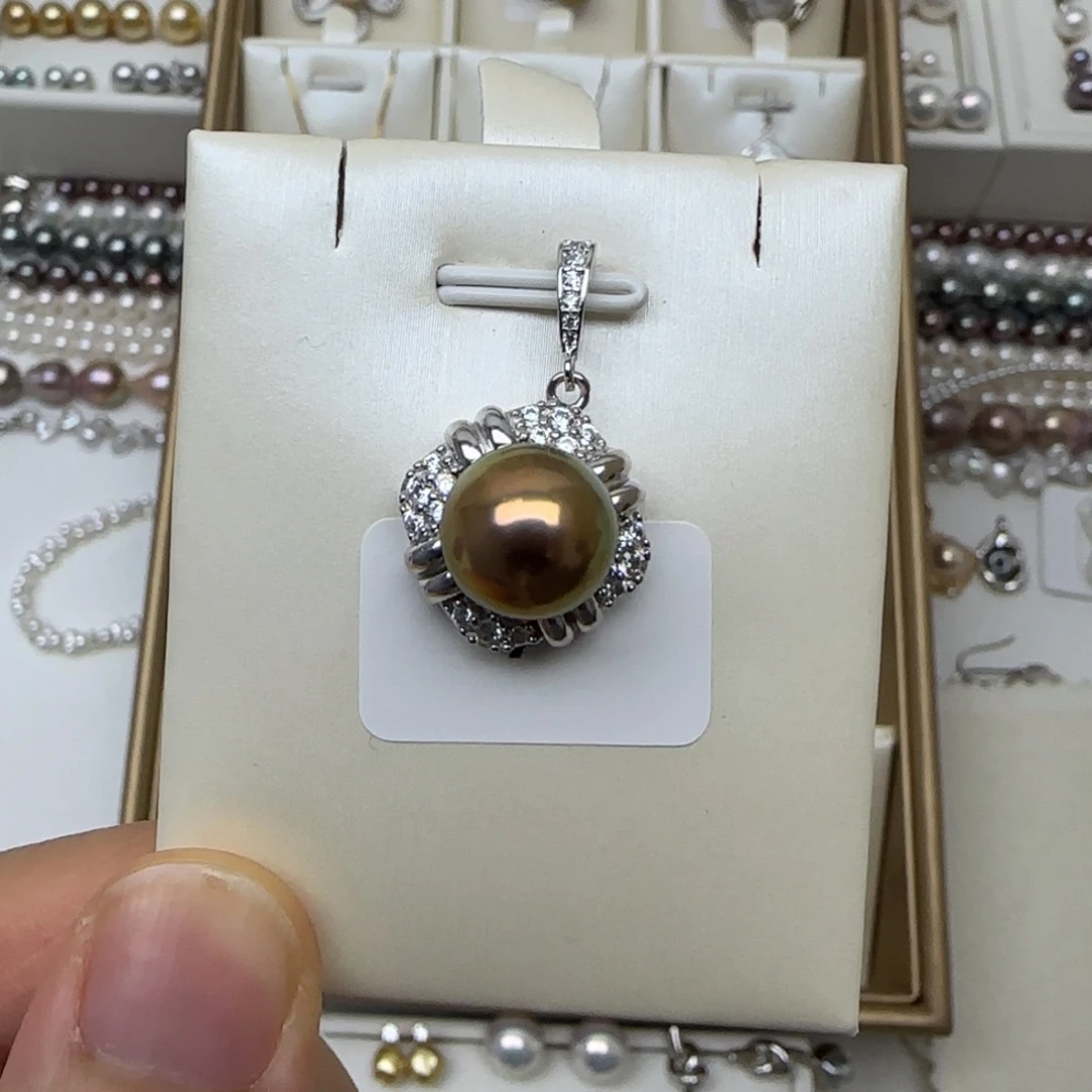 银S925镶嵌淡水珍珠吊坠(赠链)