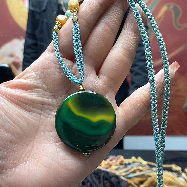 玛瑙/玉髓颈饰合金