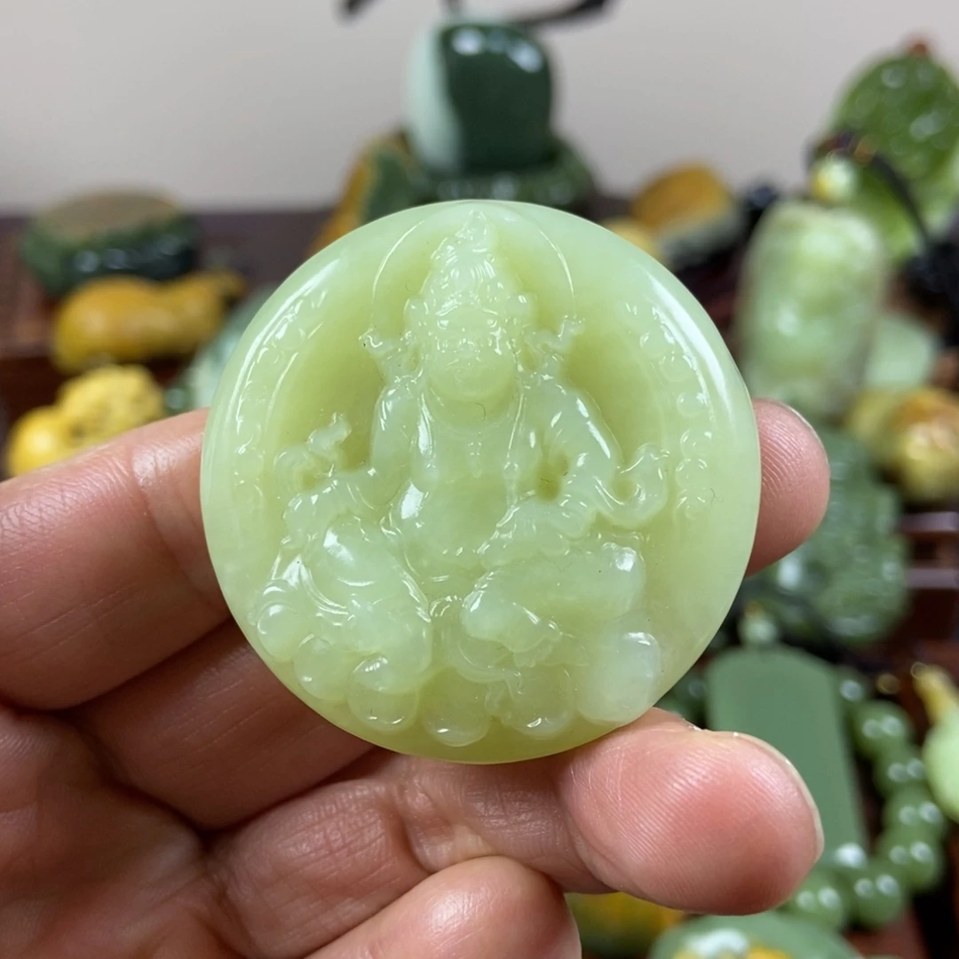 岫岩老玉（透闪石质玉）未镶嵌珠宝奇石