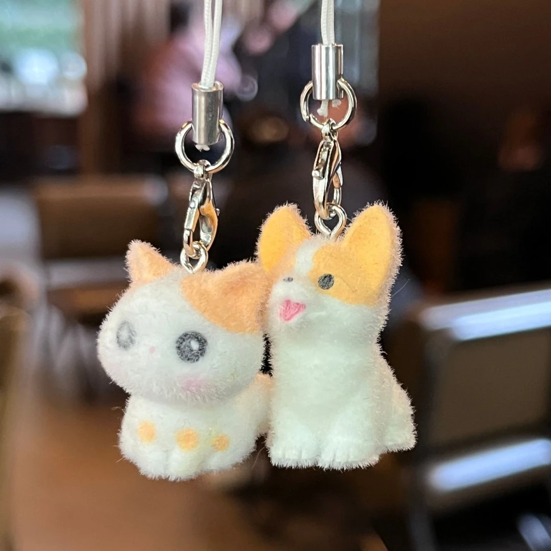 韩系ins可爱软萌植绒狗狗手机挂绳车钥匙扣AirPods挂件链条秋冬